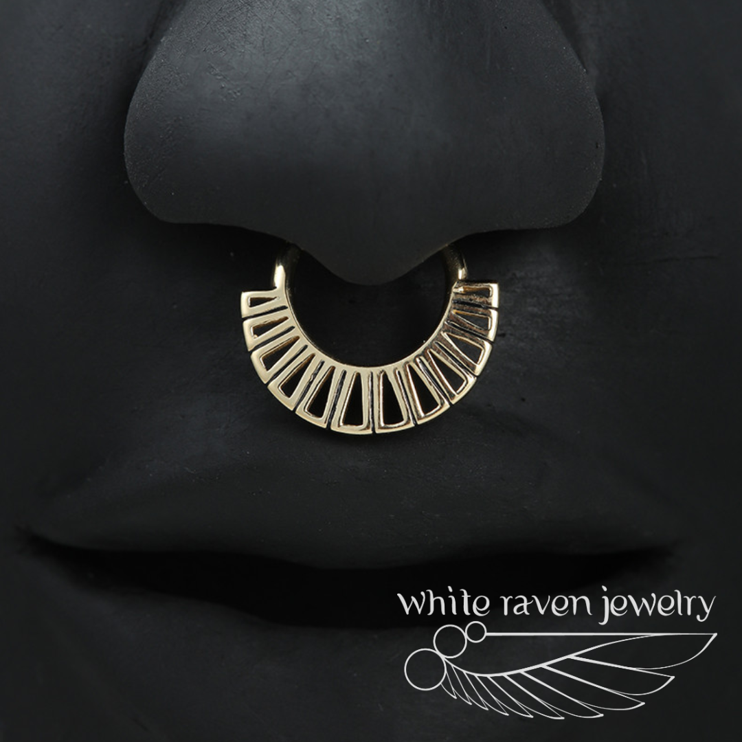 14kt Gold Hinge Ring : Quest by White Raven